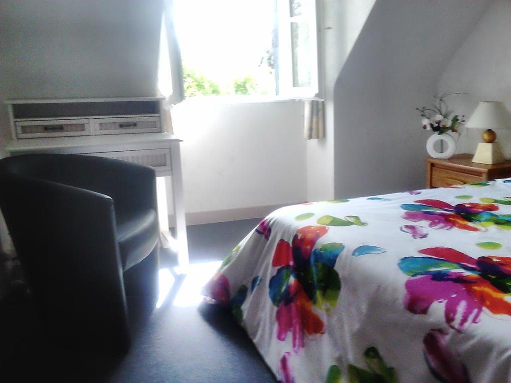 Chambres d'hôtes d'Evelyne Pluneret Extérieur photo