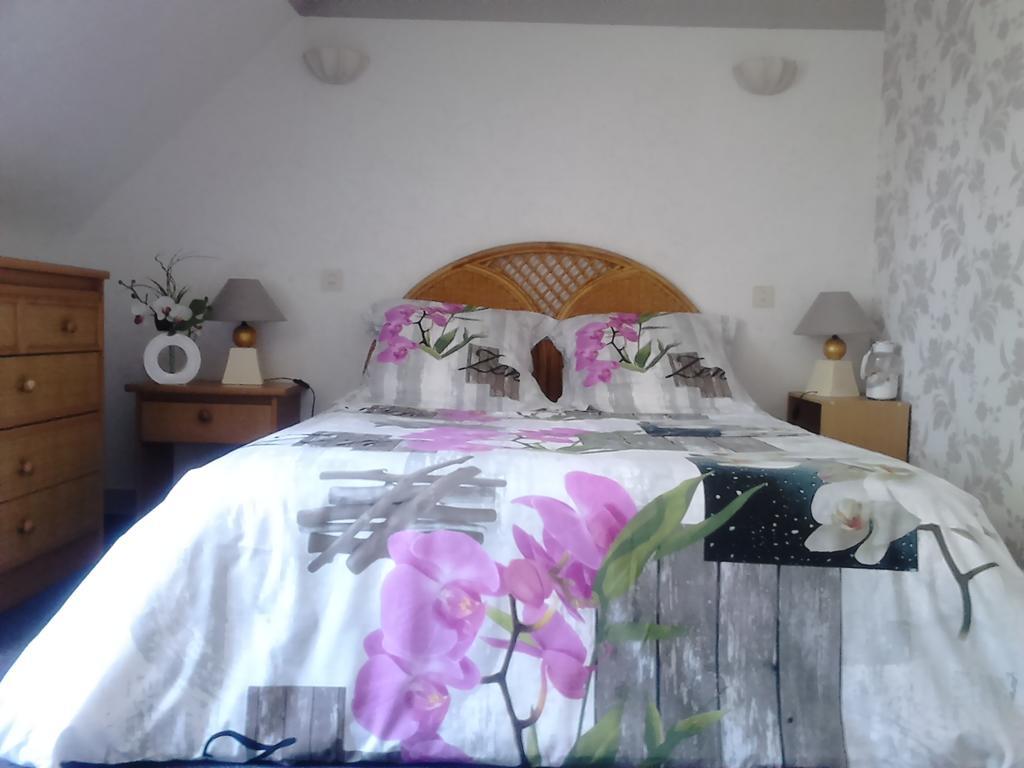 Chambres d'hôtes d'Evelyne Pluneret Extérieur photo